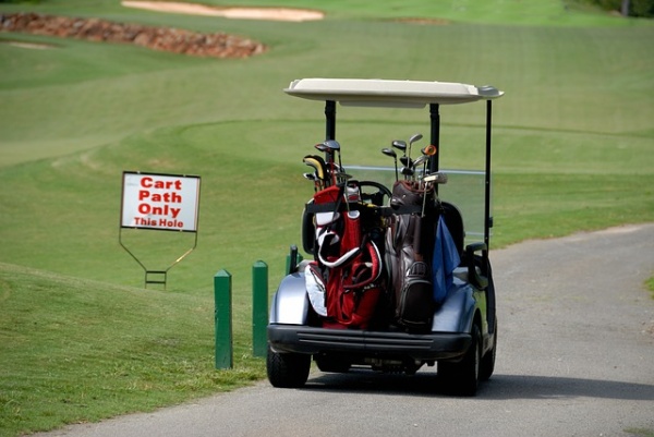 golf-cart-1669772_640
